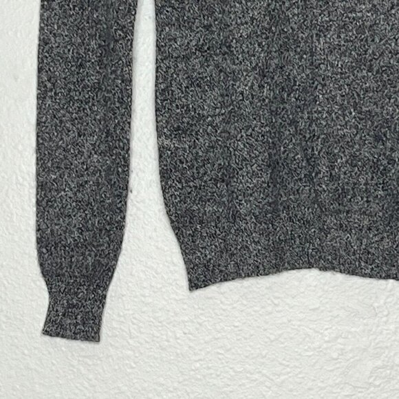 Lord‎ & Taylor 100% Cashmere Petite Crewneck Sweater Knit Marled Black White PXS - Picture 2 of 6